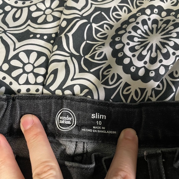 Wonder Nation Jeans - Picture 2 of 3